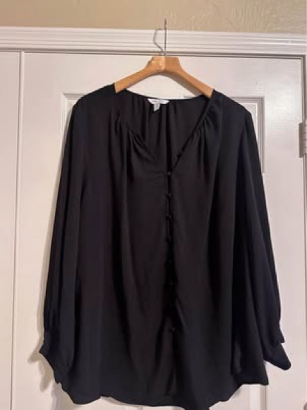 Nine West Black Long-Sleeve Button-Down Blouse